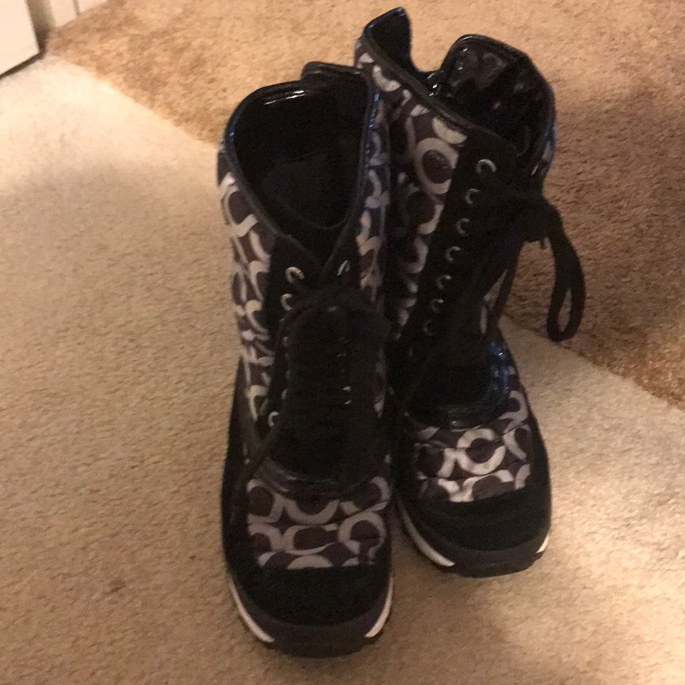 Coach winter boots